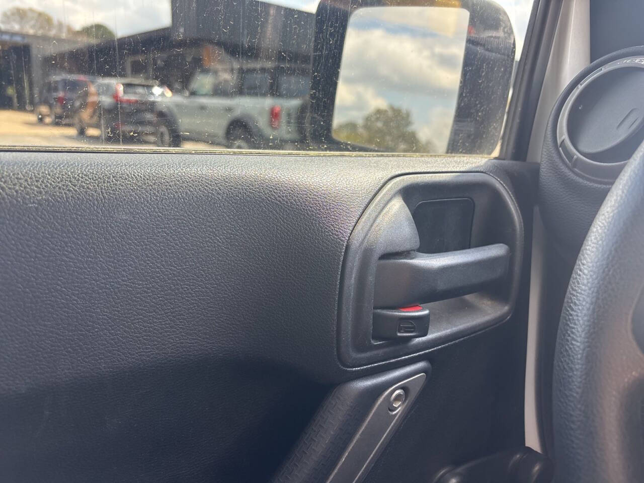 2015 Jeep Wrangler Sport 4x4 2dr SUV