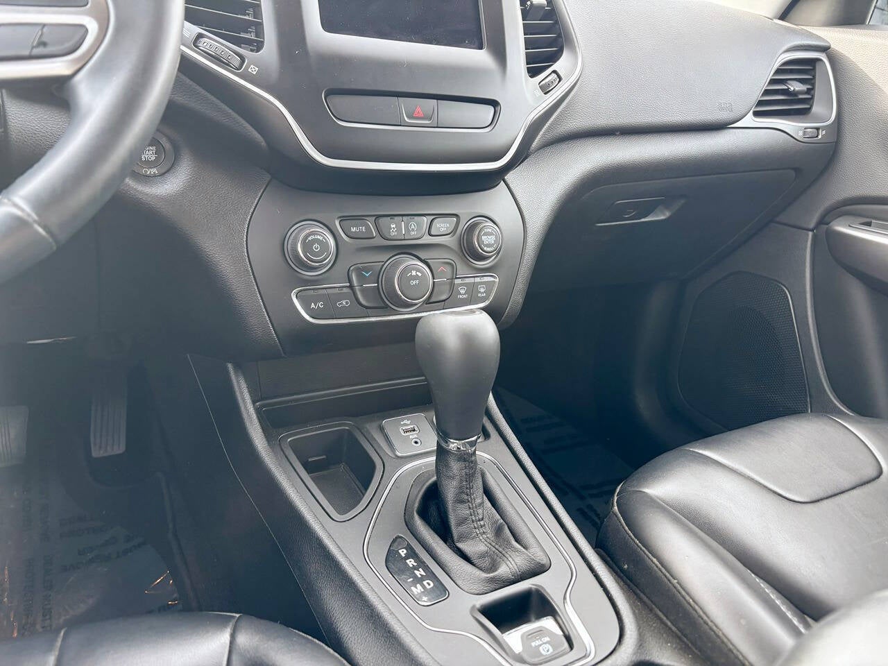 2019 Jeep Cherokee Latitude Plus FWD