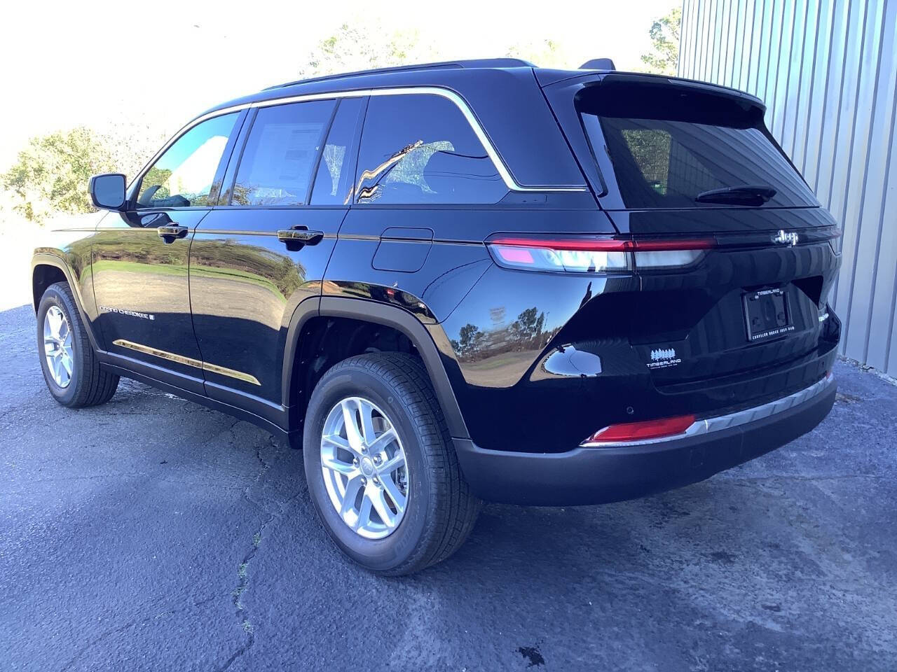 2025 Jeep Grand Cherokee GRAND CHEROKEE LAREDO X 4X2