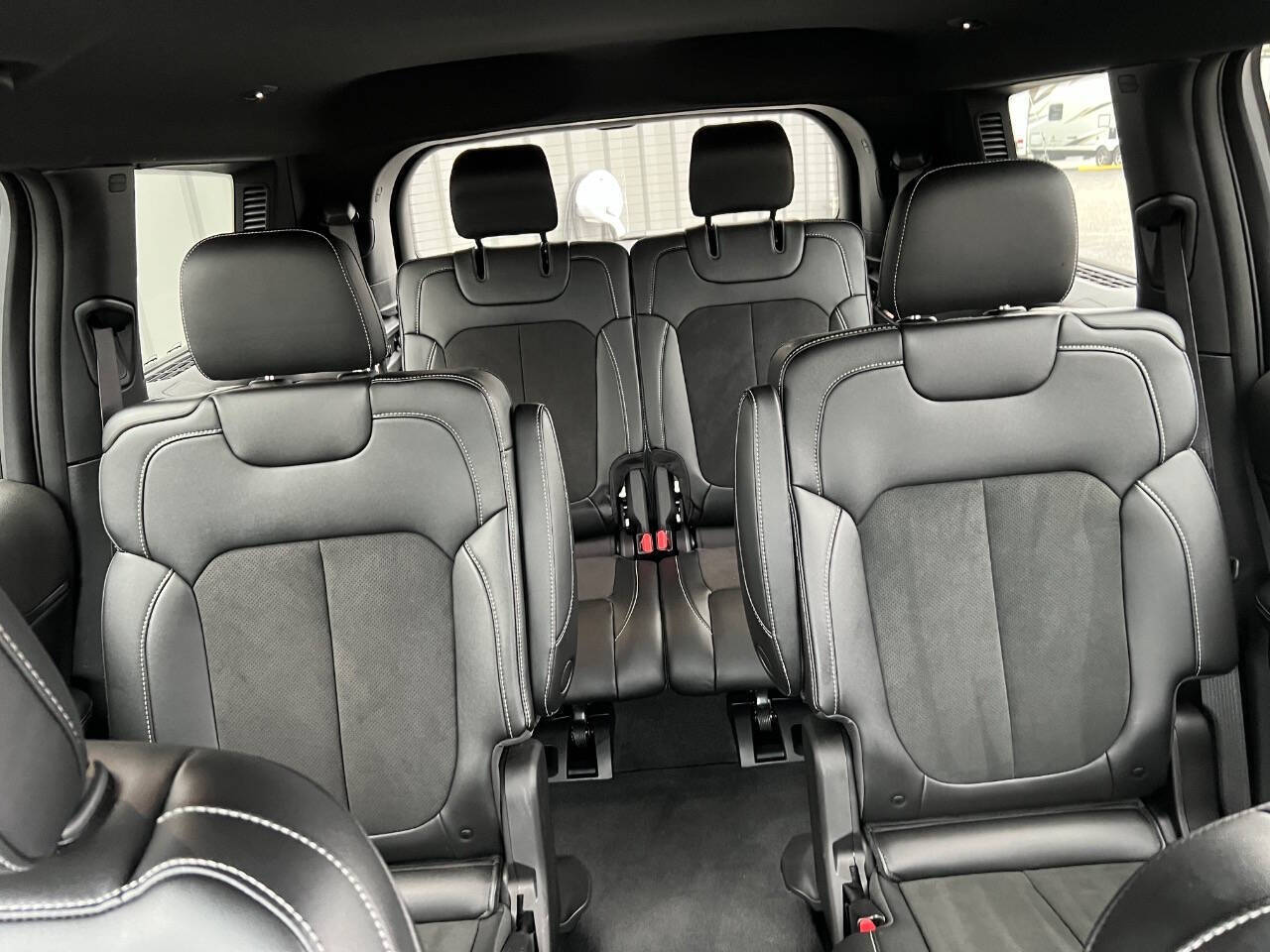 2025 Jeep Grand Cherokee GRAND CHEROKEE L ALTITUDE 4X2