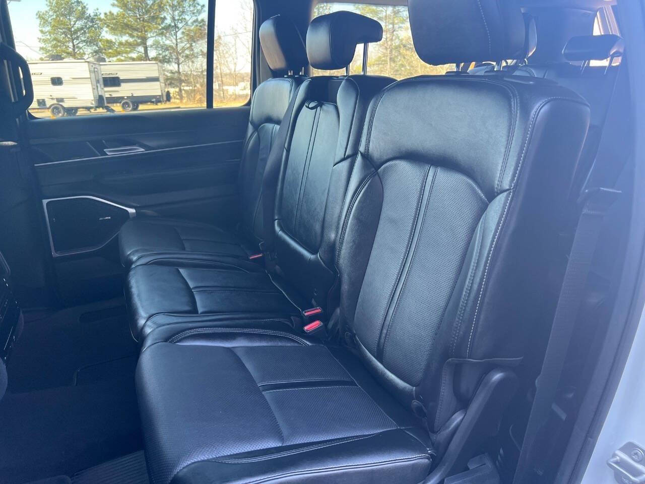 2024 Jeep Wagoneer L Series II 4x2 4dr SUV