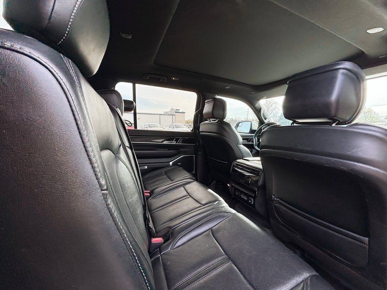 2022 Jeep Wagoneer Series II 4x4 4dr SUV