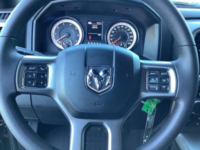 2024 RAM Ram 1500 Classic RAM 1500 CLASSIC WARLOCK QUAD CAB 4X4 6'4' BOX