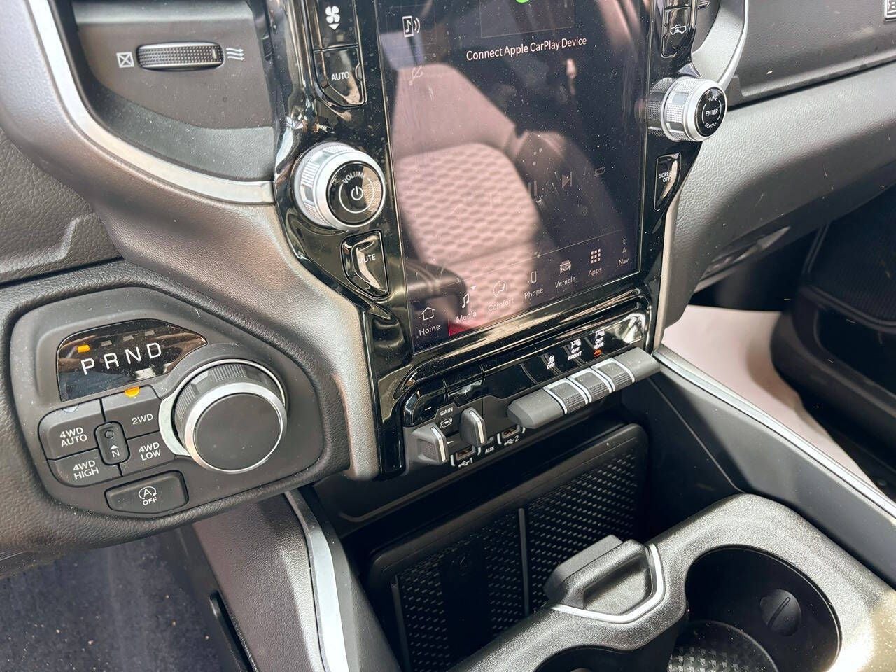 2026 RAM 1500 Big Horn Crew Cab 4x4 5'7' Box