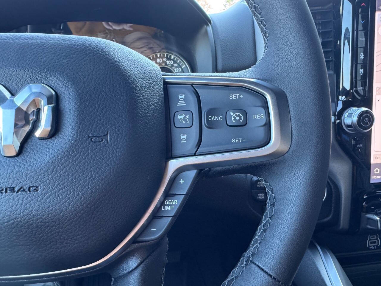 2025 RAM Ram 1500 RAM 1500 BIG HORN CREW CAB 4X4 5'7' BOX