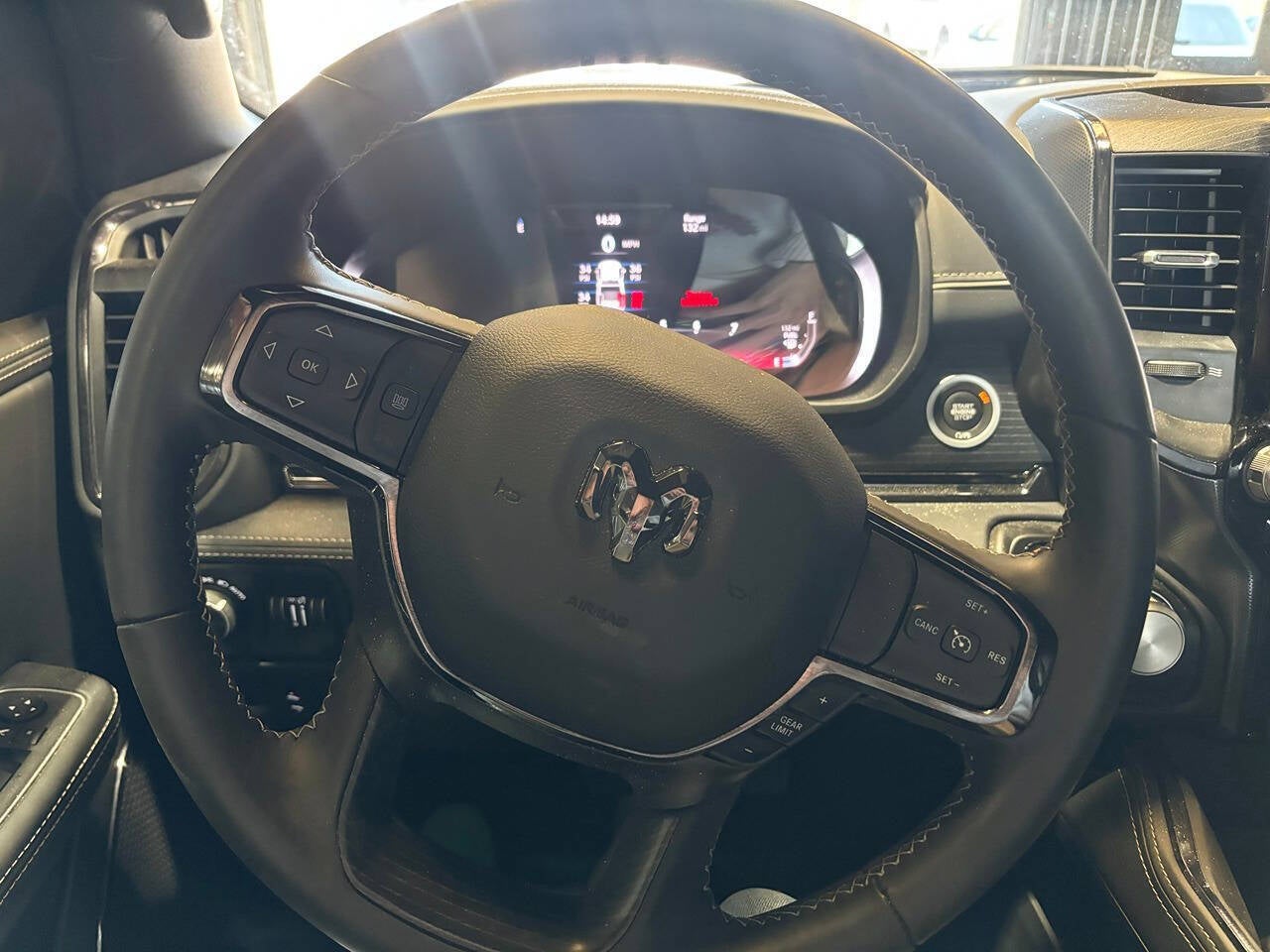 2023 RAM 1500 Limited Crew Cab 4x4 5'7' Box