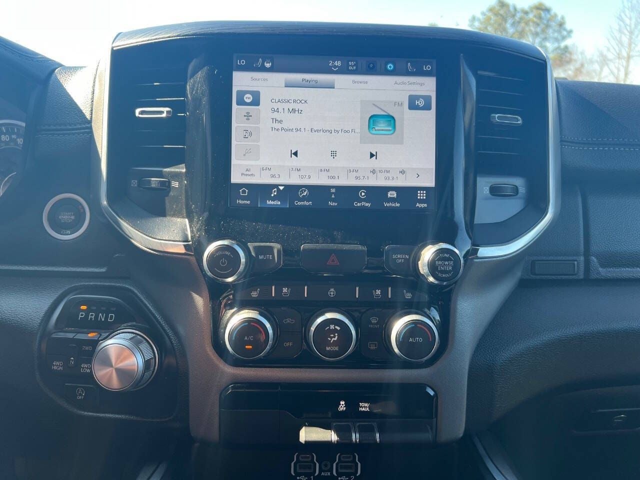 2024 RAM 1500 Laramie Crew Cab 4x4 5'7' Box