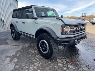 2022 Ford Bronco Black Diamond