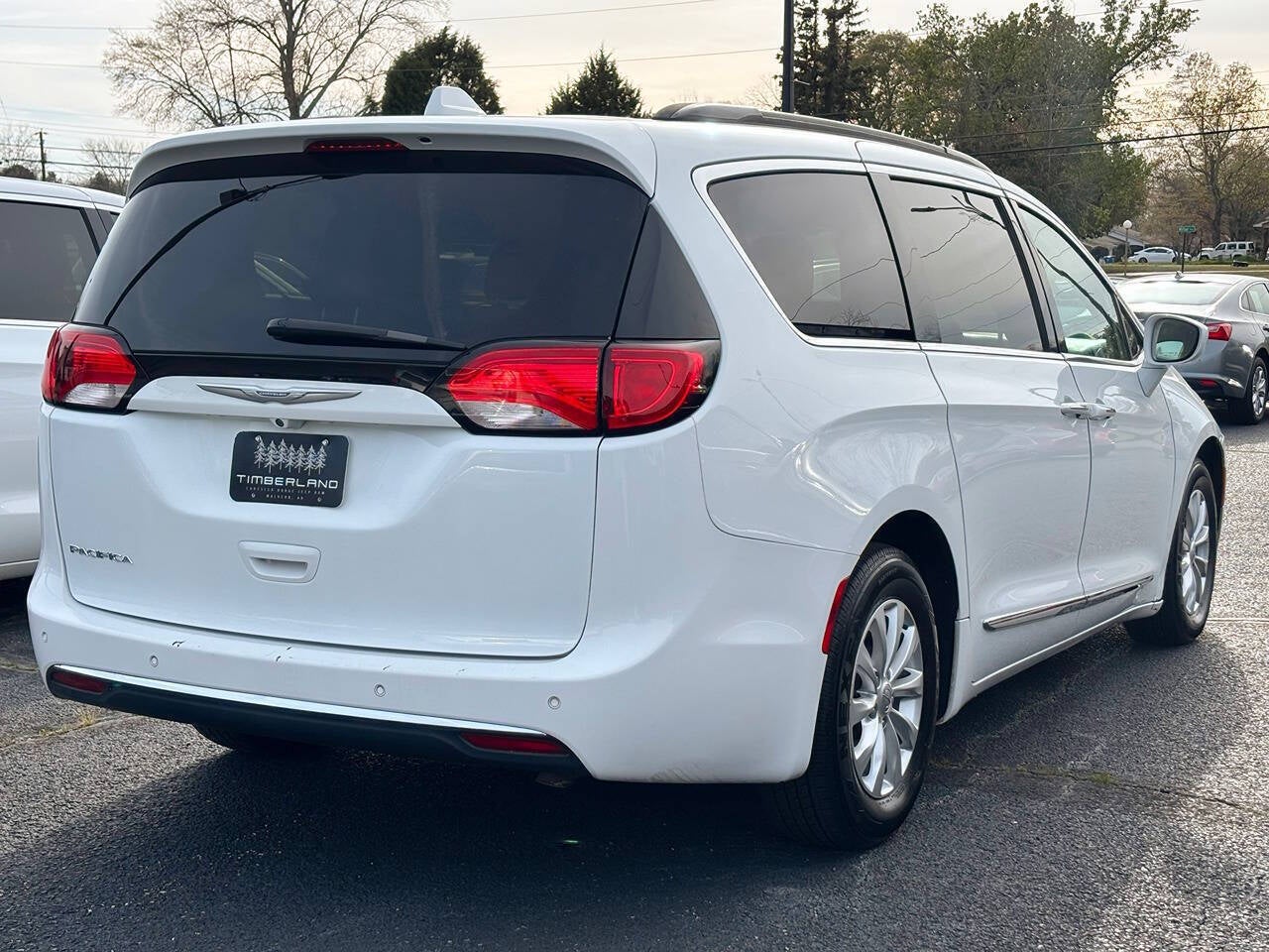 2017 Chrysler Pacifica Touring-L