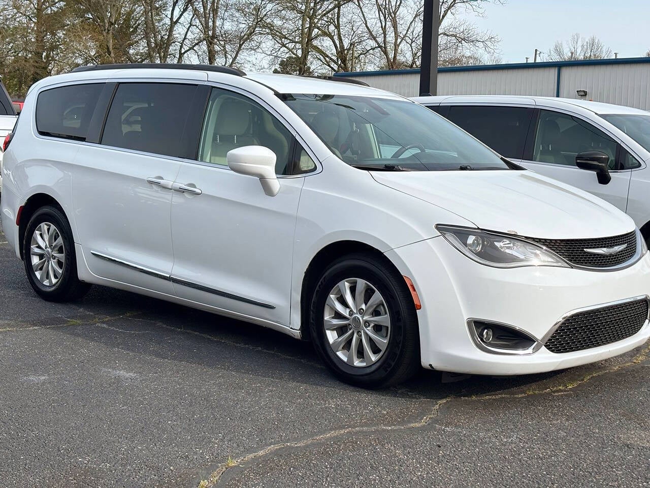 2017 Chrysler Pacifica Touring-L