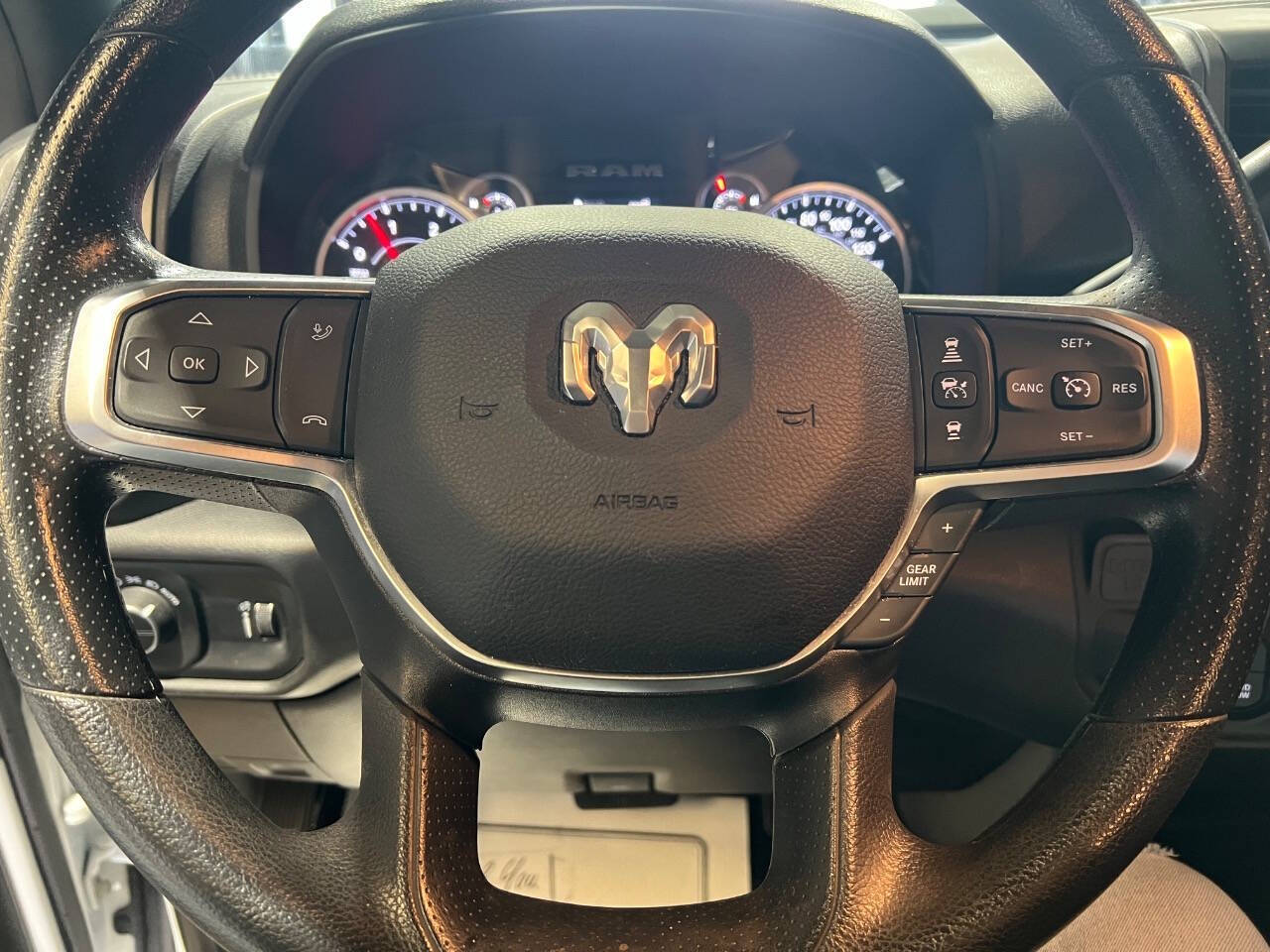 2025 RAM 3500 Tradesman Crew Cab 4x4 8' Box