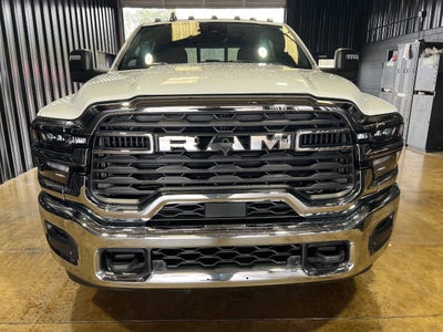 2025 RAM 3500 Tradesman Crew Cab 4x4 8' Box