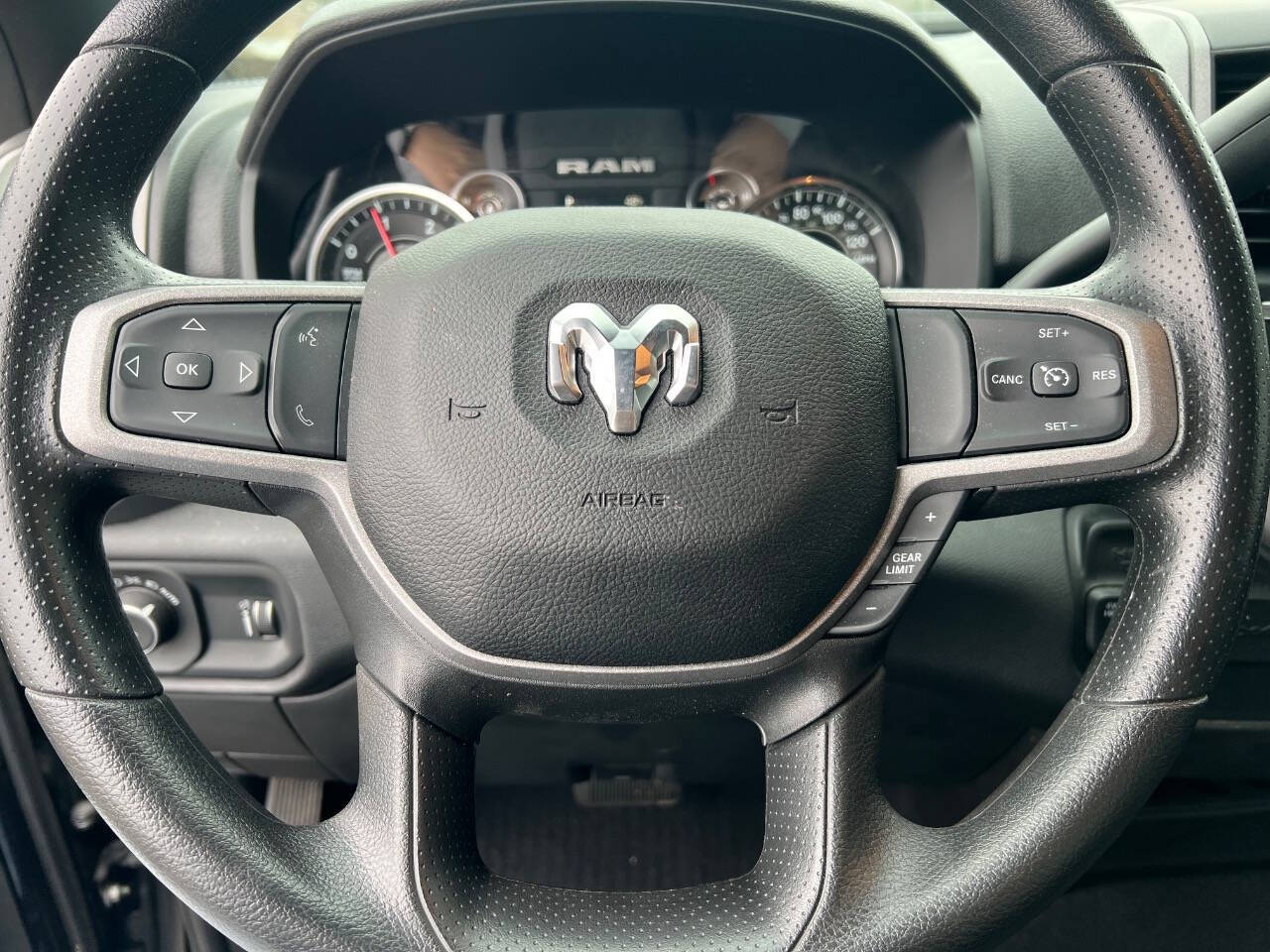 2024 RAM Ram 2500 RAM 2500 TRADESMAN CREW CAB 4X4 6'4' BOX