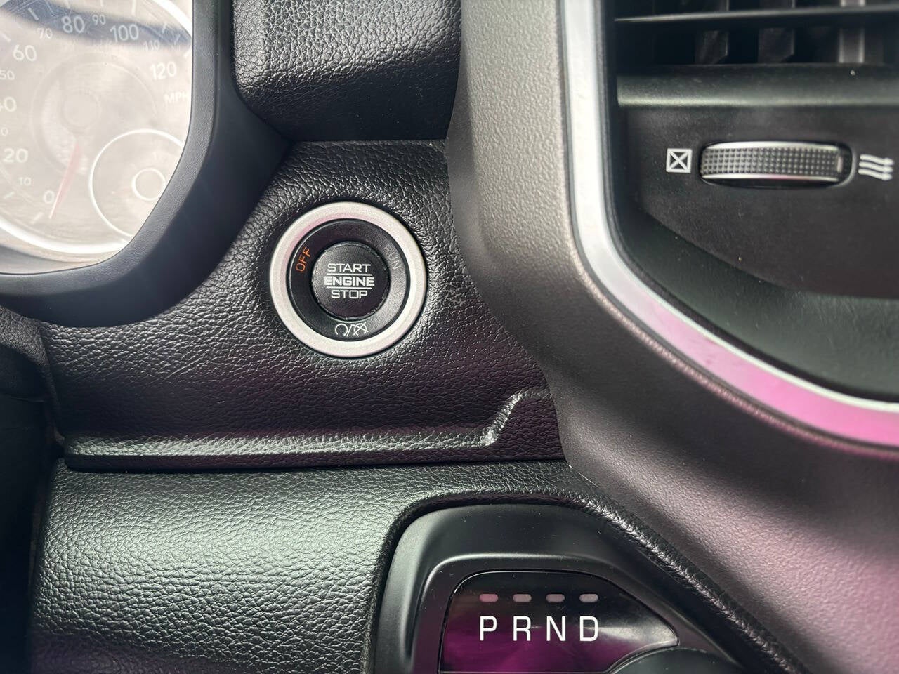 2020 RAM 2500 Big Horn Crew Cab 4x4 6'4' Box