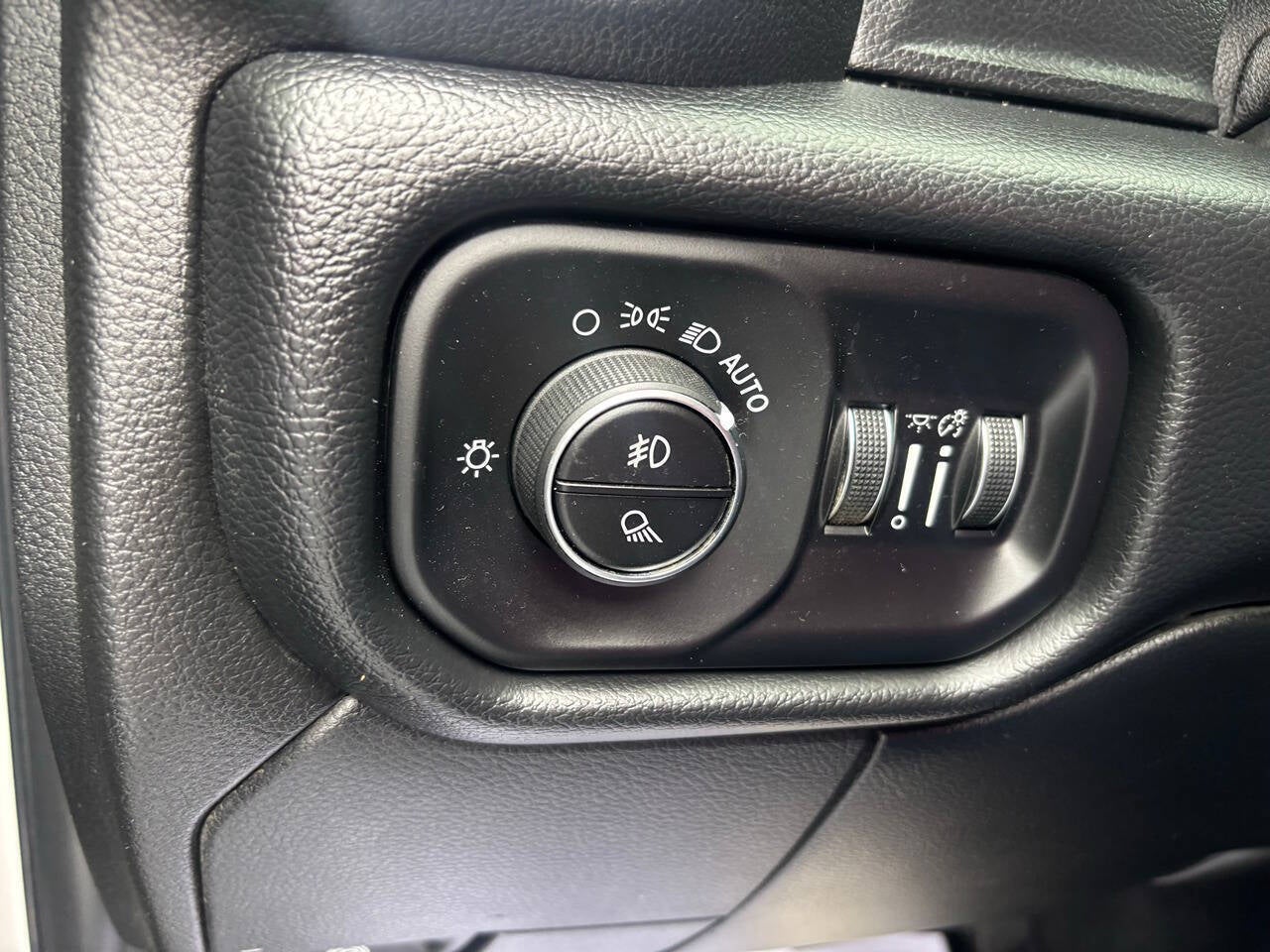 2020 RAM 2500 Big Horn Crew Cab 4x4 6'4' Box