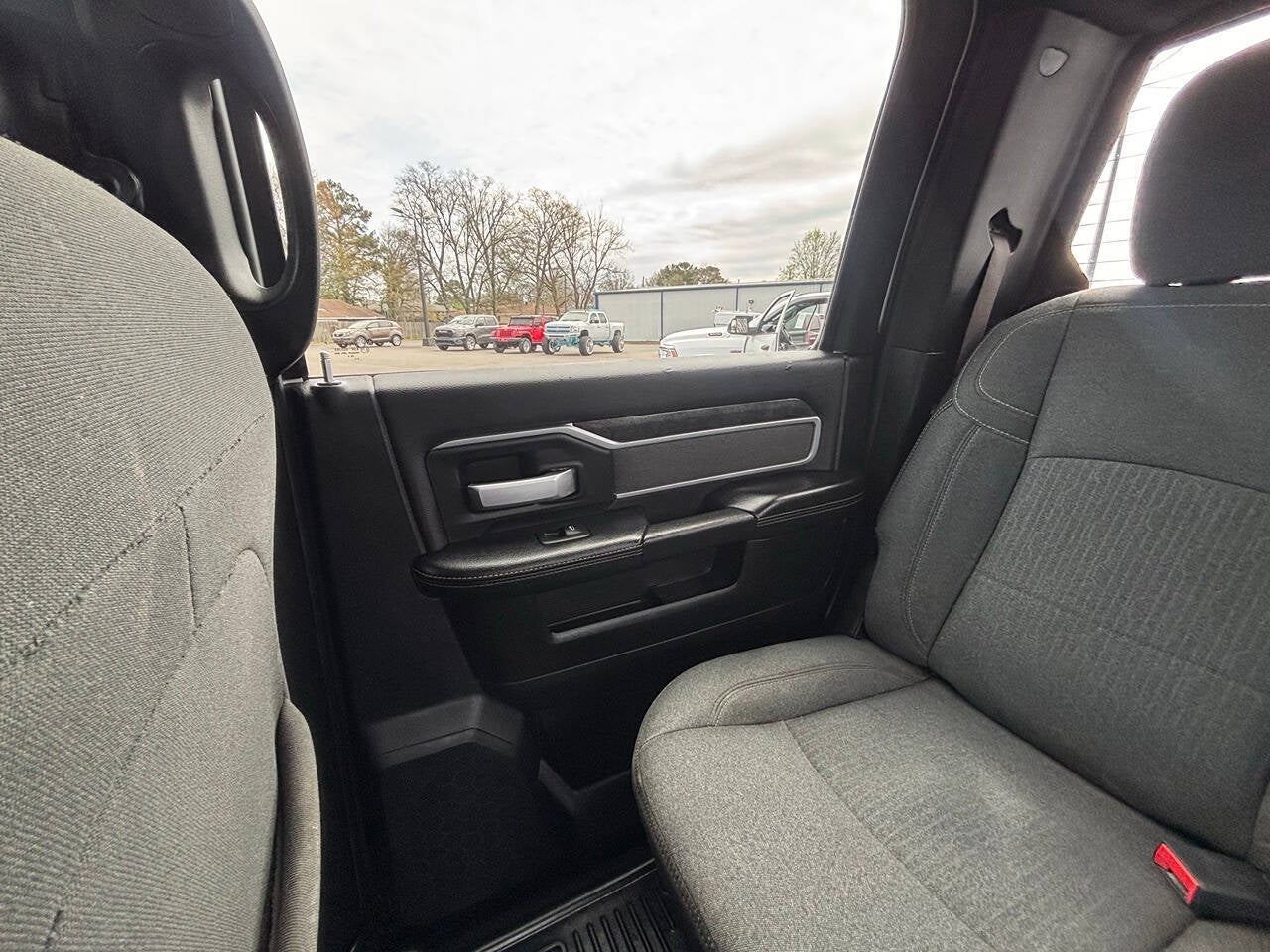 2020 RAM 2500 Big Horn Crew Cab 4x4 6'4' Box