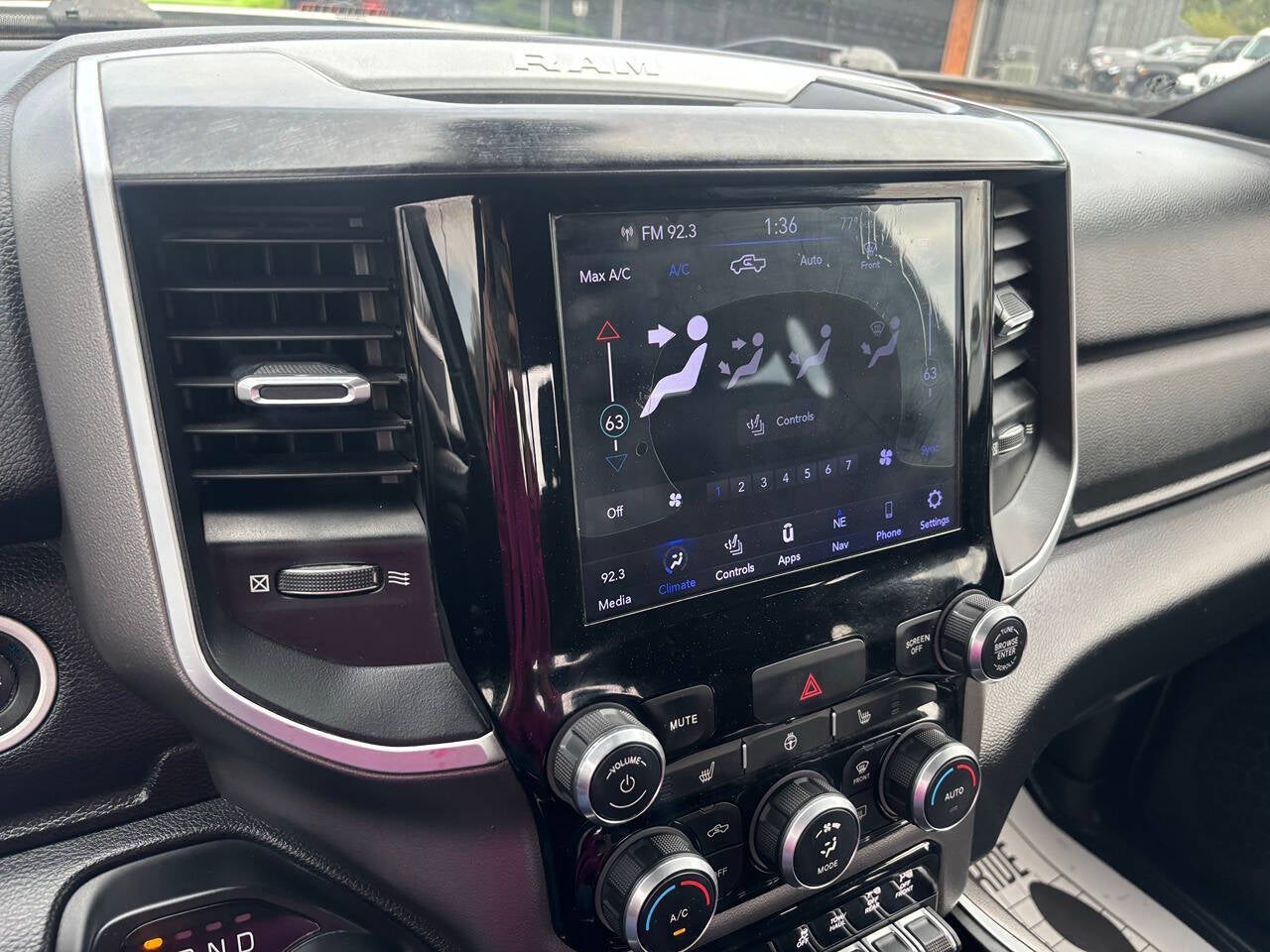 2020 RAM 2500 Big Horn Crew Cab 4x4 6'4' Box