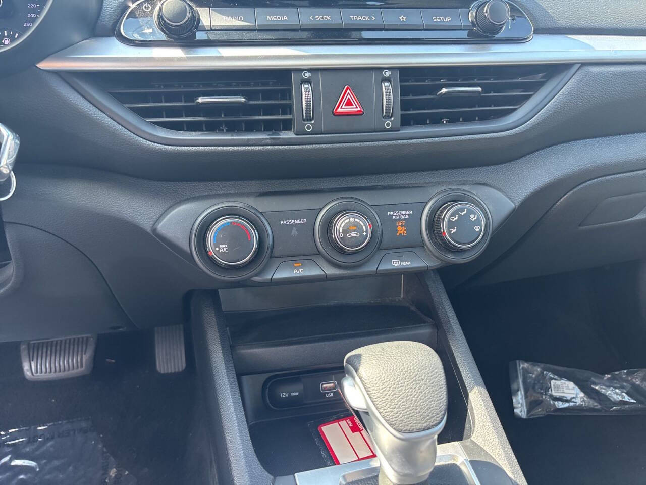 2024 Kia Forte LXS 4dr Sedan