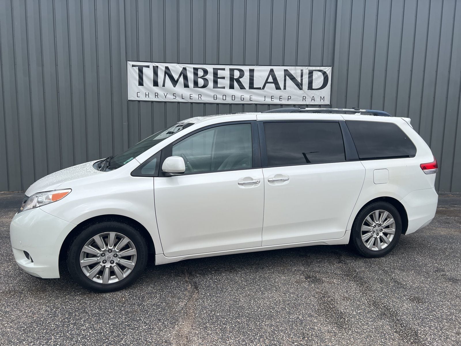2011 Toyota Sienna Limited V6