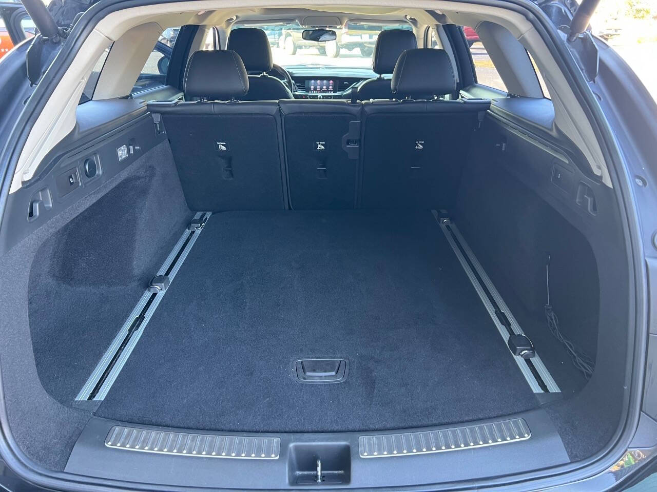 2019 Buick Regal TourX AWD Essence