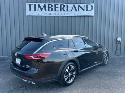 2019 Buick Regal TourX AWD Essence