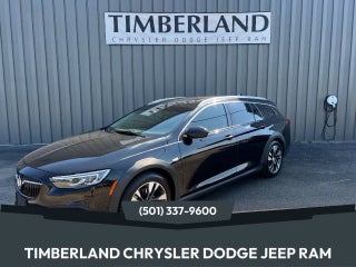 2019 Buick Regal TourX AWD Essence